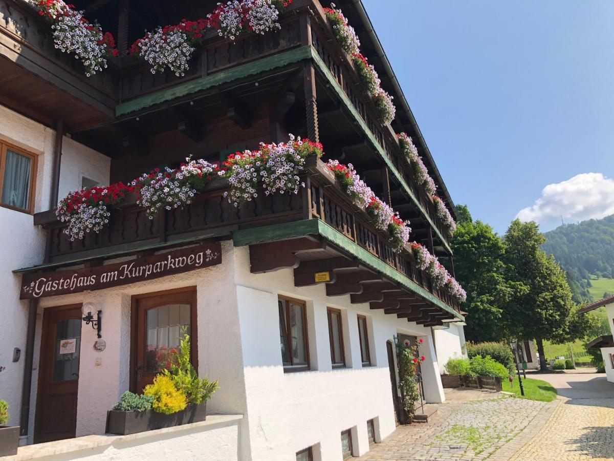 Gaestehaus Am Kurparkweg Hotel Reit im Winkl Exterior photo