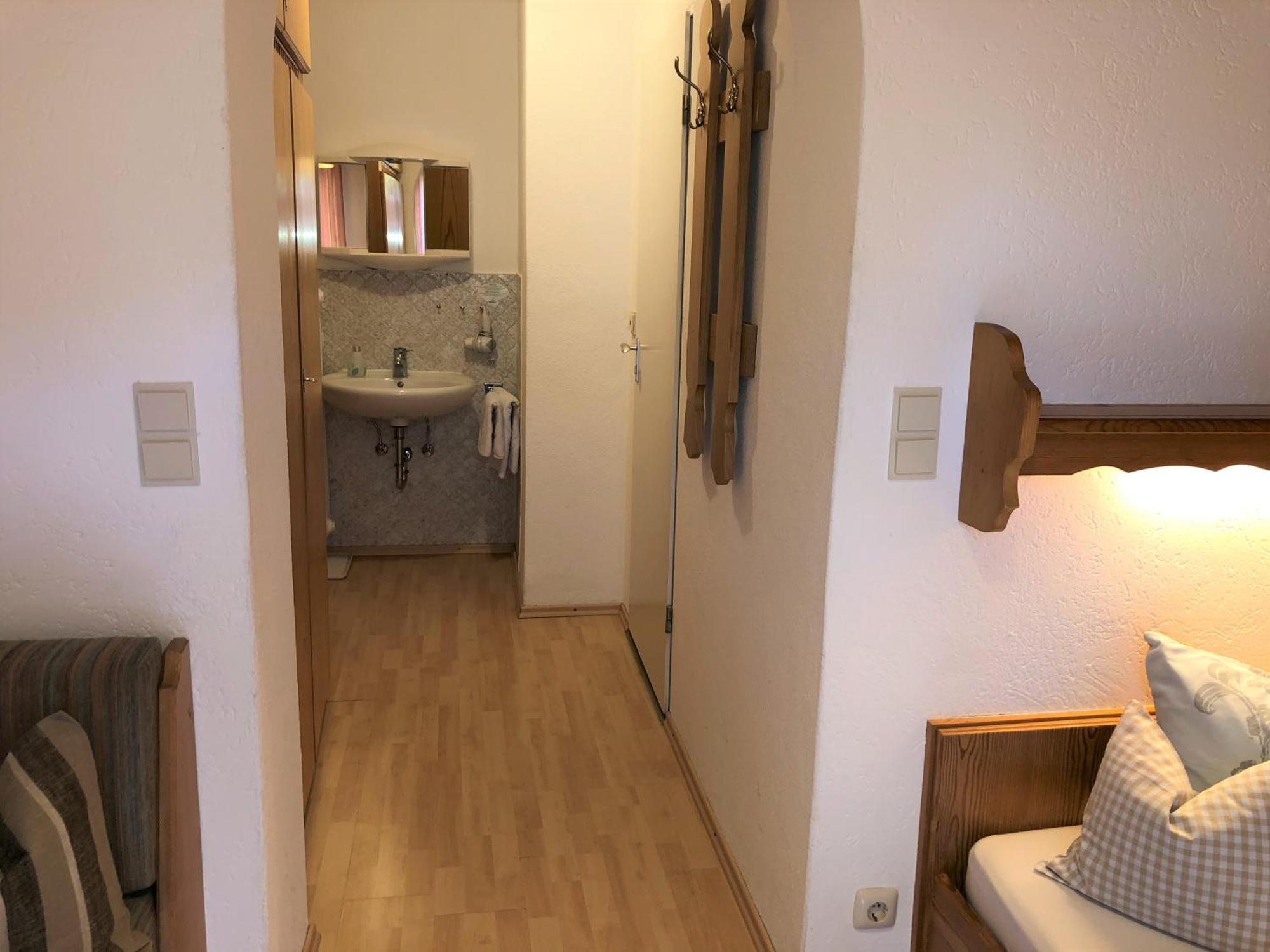Gaestehaus Am Kurparkweg Hotel Reit im Winkl Room photo