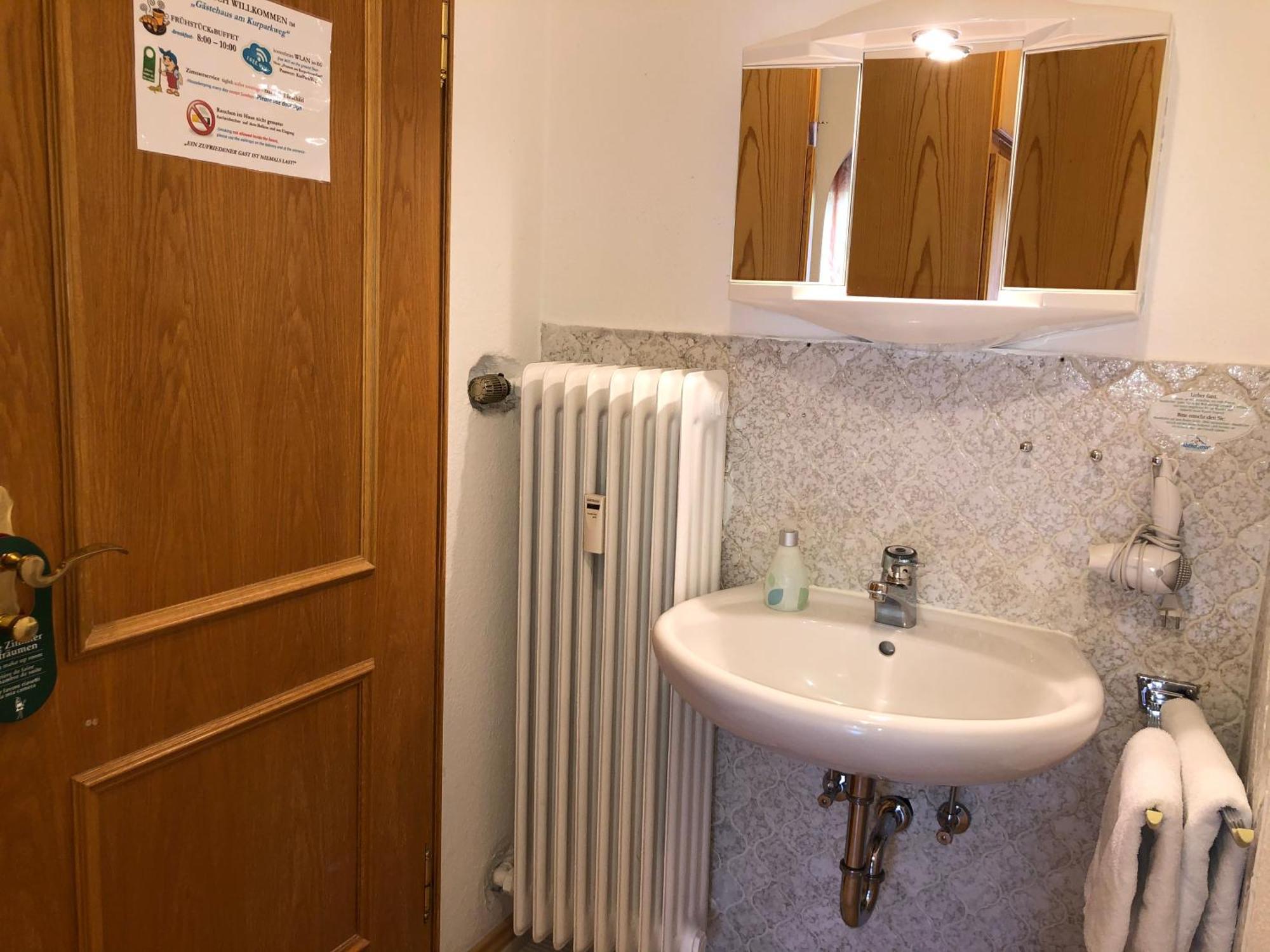 Gaestehaus Am Kurparkweg Hotel Reit im Winkl Room photo